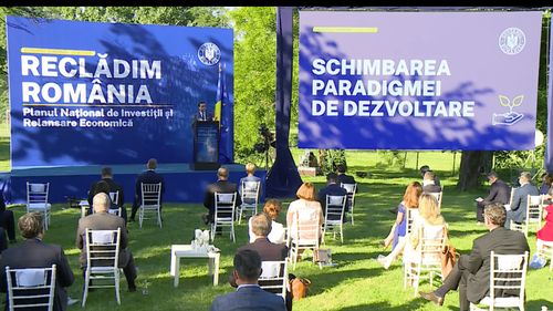 VIDEO Ludovic Orban: Liderii politici trebuie să iasă din mlaştina demagogiei, să nu mai promită marea cu sarea şi să ofere praful de pe tobă. Guvernul a lansat planul economic „Reclădim România”