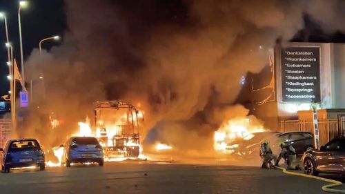 Confruntări între grupuri rivale de eritreeni în Olanda, cel puțin șase polițiști au fost răniți 