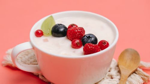 Compania greacă Hellenic Dairies investește în România: centru logistic în valoare de 40 de milioane de euro