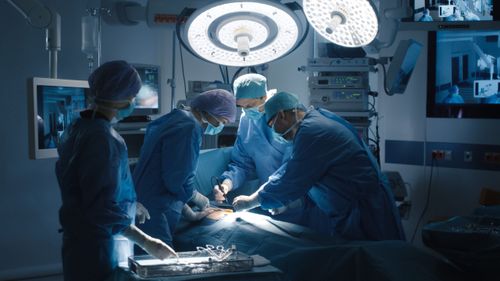 Cancer ginecologic operat cu succes la MedLife Sibiu printr-o metodă modernă care nu implică incizii abdominale