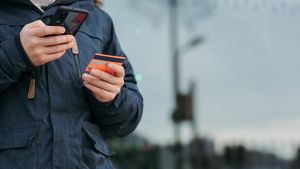 Încasări mai mari cu 10% din taxe și impozite locale la Timișoara, față de anul trecut / Una din 3 persoane a achitat online