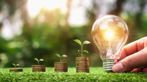 Finanţare aprobată de peste un miliard de euro pentru noi investiţii în energie, din Fondul pentru modernizare. Primele 860 milioane euro vor fi virate României până la sfârşitul anului