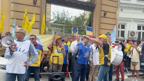 A zecea zi de proteste ale sindicatelor din învățământ la sediul Ministerul Educației / Lider sindical: Ne pregătim pentru alte zece zile, nu vom uita Guvernul României