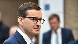 Procurorii polonezi anchetează rolul fostului premier Morawiecki în achiziţiile de echipamente de protecție din pandemie