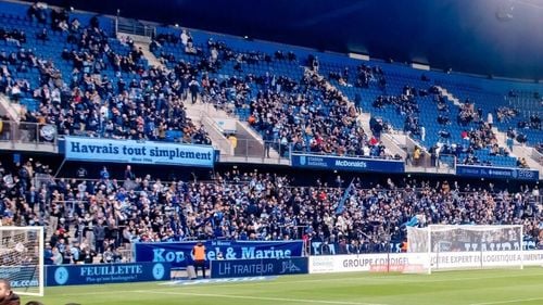 Un suporter de doar 6 ani al echipei Le Havre a primit interdicţie pe stadioane până la începutul anului viitor pentru că a aruncat cu hârtie mototolită din tribune