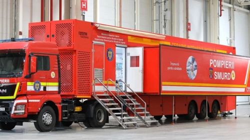 TIR-ul ATI din curtea spitalului Victor Babeș unde au murit trei oameni a fost adus de la Spitalul Judeţean de Urgenţă din Ploiești /  A stat luni de zile nefolosit tocmai din cauza unor defecțiuni repetate