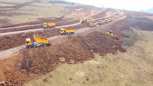 Încă o piedică pe Autostrada Transilvania: Compania de Autostrăzi a reziliat contractul cu constructorul român Straco, după ce progresul din ultimele 5 luni pe tronsonul Chețani - Câmpia Turzii a fost de doar 1%