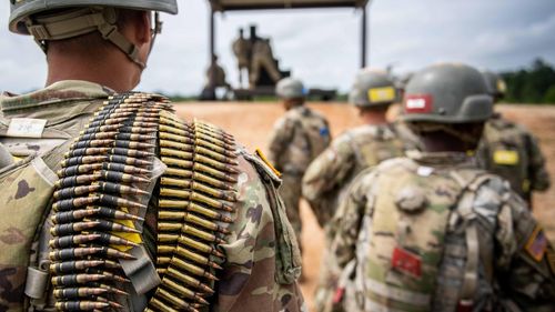 REUTERS: SUA se pregătesc să evacueze parţial ambasada din Irak din cauza riscurilor de securitate regională / ”Armata americană este pregătită dacă se solicită ajutor”