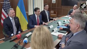 Şefa diplomaţiei britanice discută la Washington planul american de a pune capăt războiului din Ucraina / Întâlnire, în paralel, la Londra, între Zelenski, Starmer și Macron