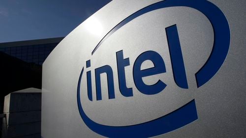 Intel îl numește pe Lip-Bu Tan, veteran al industriei cipurilor, în funcția de CEO / El va avea complicata sarcină de a salva soarta companiei