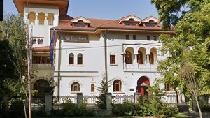 SURSE Plenul Curții de Conturi, condus de Mihai Busuioc, a refuzat să sesizeze Parchetul în 2018 în legătură cu afacerea clădirii RAAPPS închiriată prin intermediari la Eximbank / Un control al Curții de Conturi a constatat un prejudiciu de 1,1 milioane euro acum un deceniu