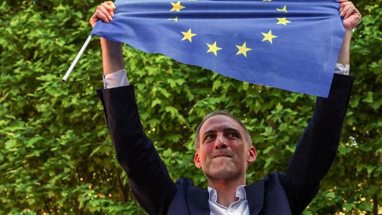 „Dați-ne înapoi Statuia Libertății”, le spune eurodeputatul francez Raphaël Glucksmann americanilor