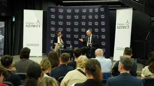Traian Băsescu, în fața studenților de Politehnica Timișoara: „Învățați mai întâi o meserie, apoi intrați în politică!” / ”Nu vă bazați pe politică pentru a face carieră”