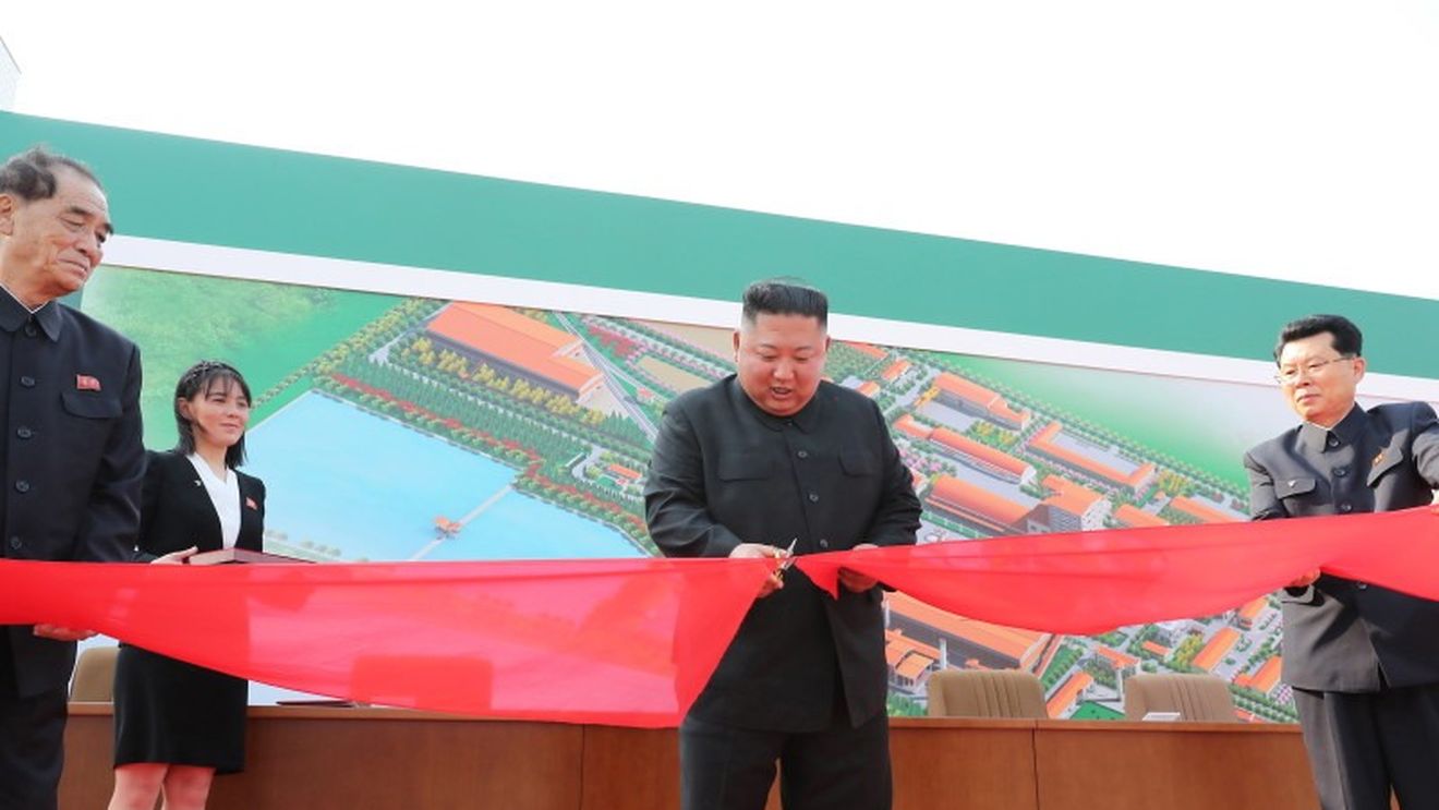 Serviciul de informații din Coreea de Sud anunță că nu există indicii conform cărora Kim Jong-Un ar fi suferit o operație pe inimă