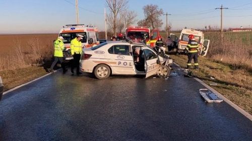 A murit șeful postului de poliție din Olt rănit în accidentul dintre mașina de poliție și ambulanța pe care o însoțea