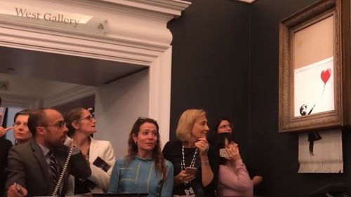 Pictura tăiată a lui Banksy este scoasă la licitație / Prețul ar putea depăși 8 milioane de dolari