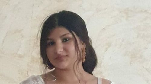 Mesaj RoAlert după ce o fată de 14 ani a dispărut de acasă împreună cu un copil de doi ani