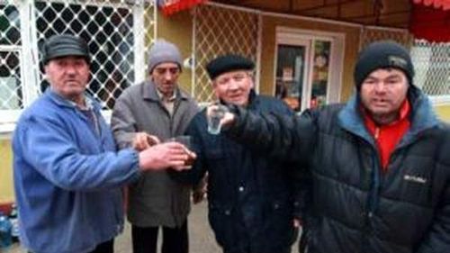 Cea mai mare problemă a constructorilor autostrăzii Piteşti-Sibiu: Sătenii nu vor să muncească pentru salarii de 1000 de euro / ”Te bagă la lopată. Îți rupi sănătatea și ajungi la spitale” - presă