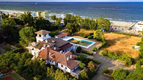 Decizie fără precedent pentru un monument istoric: Tribunalul Constanța a anulat contractul de vânzare a Palatului Reginei Maria din Mamaia