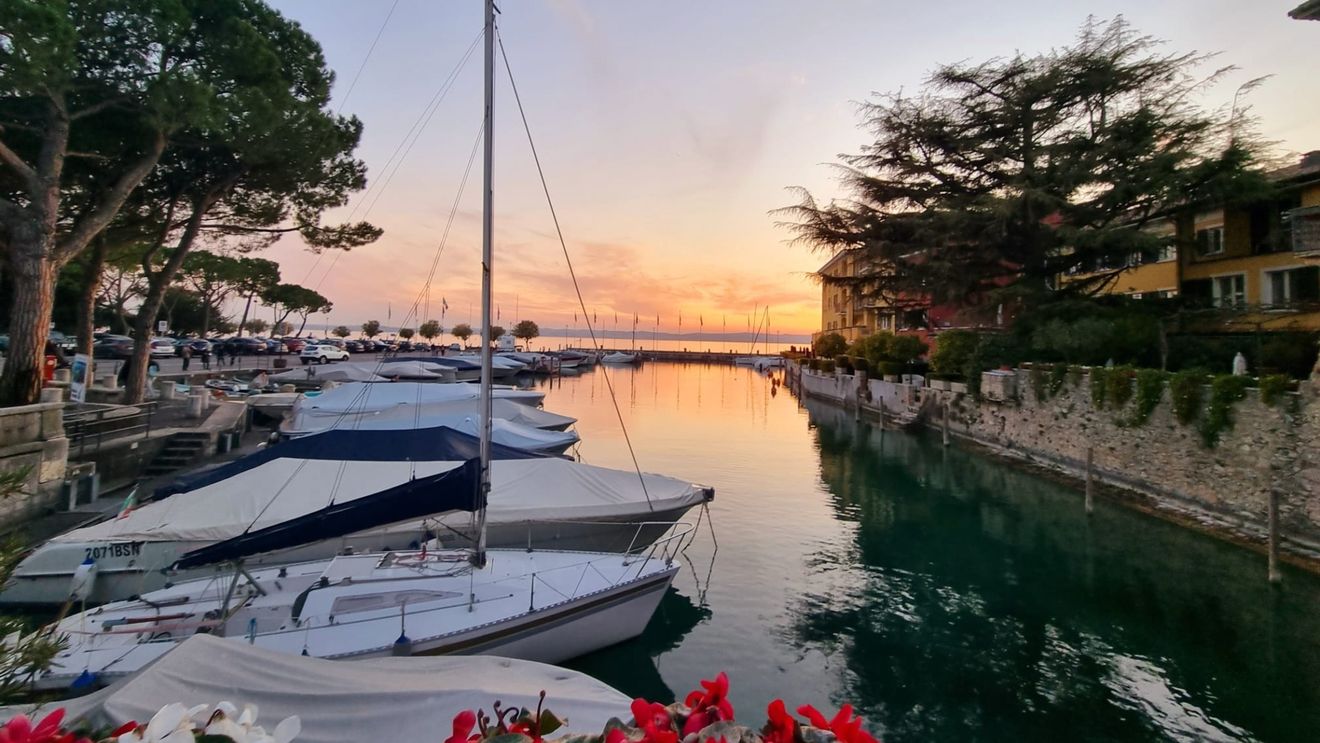 Italia caută 246 de mii de oameni în industria turismului / Anul trecut, oficial, au fost 851 de milioane de nopți de cazare în peninsulă / Turismul aduce 255 de miliarde de euro la PIB-ul Italiei