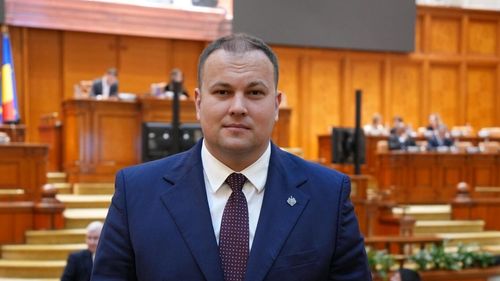 Deputatul Octavian Oprea (PNL): PSD minte cum respiră. Șefii de agenții au rămas bine ancorați în funcții. PSD spune că pleacă, dar își lasă oamenii în punctele-cheie, acolo unde se decid bani, contracte și proiecte importante