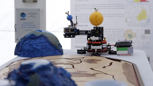 Astronautul Charles Duke, unul dintre oamenii care au pășit pe Lună, vine la București pentru SpaceFEST 2026. Politehnica inaugurează o placă dedicată misiunii Apollo 16