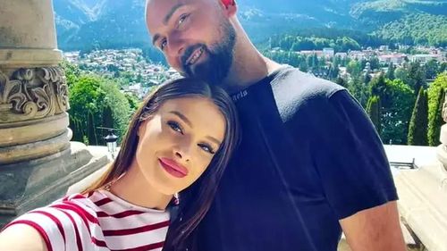 SURSE Soțul Teodorei Marcu, tânăra ucisă în cartierul Cosmopolis, ar fi amenințat-o cu moartea pe fata de 18 ani a bărbatului care i-a ucis soția / Poliția a emis un ordin de protecție împotriva lui