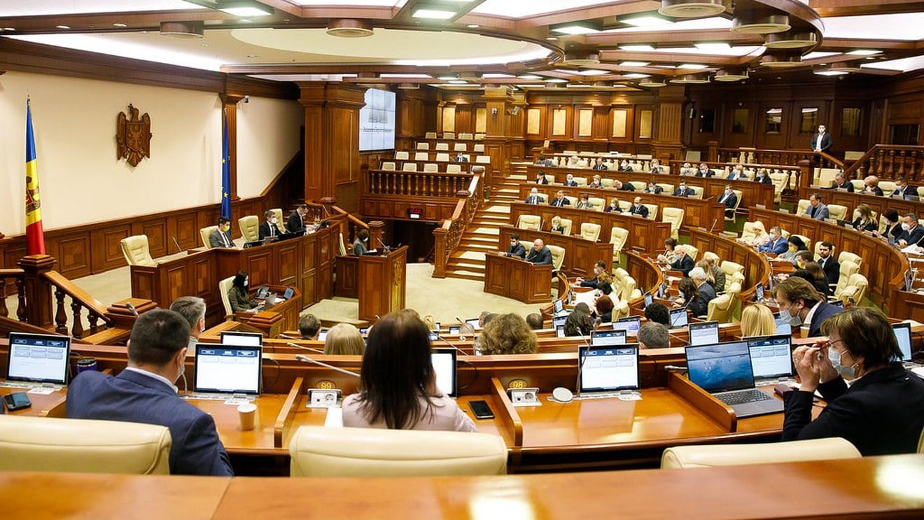 Parlamentul de la Chișinău i-a desemnat pe cei șase membri responsabili de o etapă importantă a reformei justiției din Republica Moldova