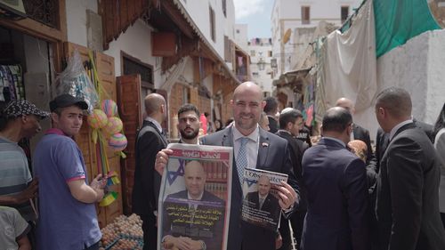 Președintele parlamentului Israelului aduce în Maroc cel mai mic Coran din lume. Israelul și Marocul și-au normalizat relațiile din 2020