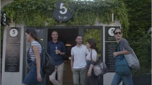 Povestea 5 To Go și cum s-a transformat un garaj în cel mai mare lanț de cafenele din România