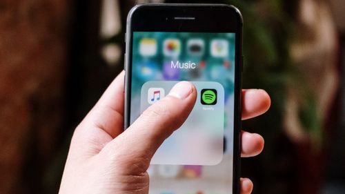 Spotify, pregătită să fie noul mare serviciu video în online: „Creăm o experiență video de top pentru a rivaliza cu cei mai mari jucători, precum YouTube sau TikTok”