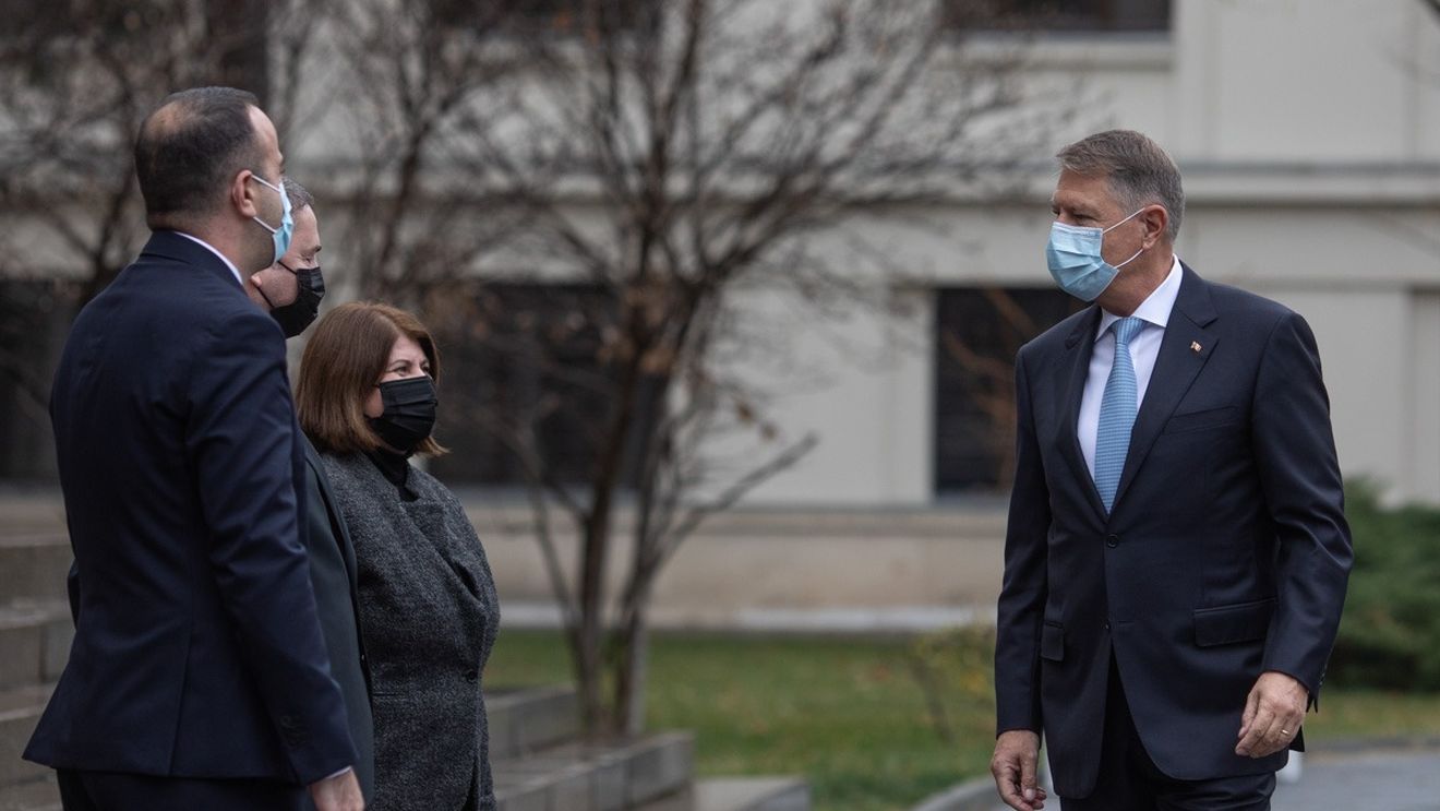 Președintele Iohannis participă marți la prezentarea raportului de activitate al CSM