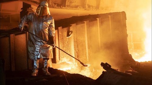 Guvernul a aprobat vânzarea accelerată a activelor combinatului siderurgic Liberty de la Galați / Discuții pentru plata restanțelor salariale pentru cei 4.000 de angajați ai colosului siderurgic