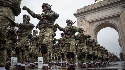 SURSE Parada de 1 Decembrie ar putea fi mutată într-o altă zi pentru a nu se suprapune cu alegerile parlamentare