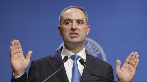 Ministrul Finanţelor, la discuţii cu protestatarii: Sunt doleanţe pe care nu le putem satisface în acest moment, dar e important să avem un dialog
