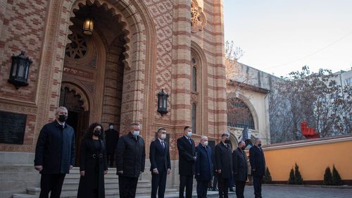 Președintele Iohannis, premierul Ciucă și alți lideri politici participă la ceremonia dedicată Zilei Internaţionale de Comemorare a Victimelor Holocaustului