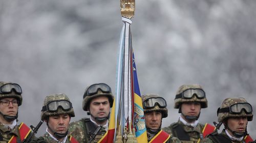 Serviciul militar voluntar / Ciolacu: România nu va intra în niciun război. Trebuie să fie o linie roşie cu anumite lucruri cu care ne jucăm şi cu care nu ne jucăm / Ciucă: La granița unui conflict nu putem să stăm nepăsători și în acest context trebuie să luăm toate măsurile