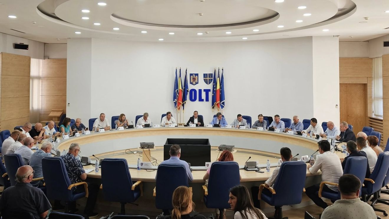 Consiliul Județean Olt: Majoritatea localităţilor se află în dificultate financiară. Li s-au repartizat sume cuprinse între 100.000 şi 800.000 de lei