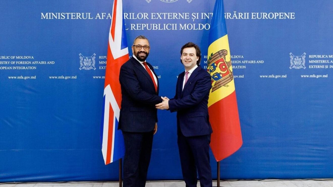 Marea Britanie anunță un nou pachet de sprijin în valoare de 10 milioane de lire sterline pentru Republica Moldova/ James Cleverly, la Chișinău: Vom ajuta să instruim următoarea generație de militari