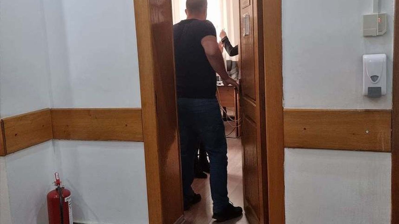 USR anunţă că a depus plângere penală după ce un primar PSD din Gorj a agresat o membră a USR care a vorbit public despre "neregulile" edilului