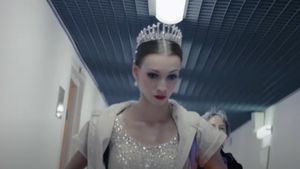 Olga Smirnova, vedeta baletului rusesc, declarații după ce a părăsit Bolșoi / ”Mi-a părut teribil de rău (...) pentru toți acești oameni care și-au pierdut casele”