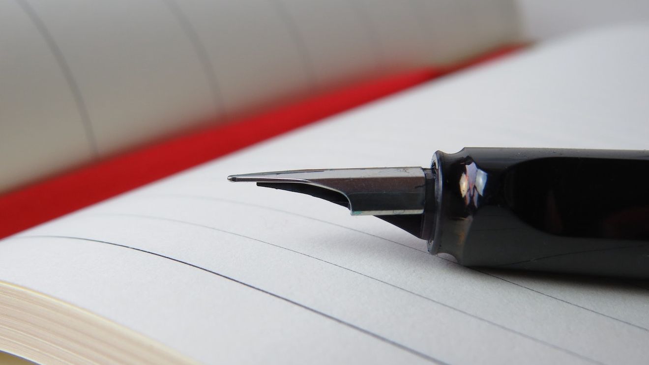 Începe simularea Evaluării Naţionale / Elevii de clasa a VIII-a susţin proba de Limba şi literatura română