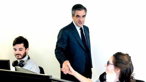 Franța: Fostul premier François Fillon, condamnat la un an de închisoare cu executare