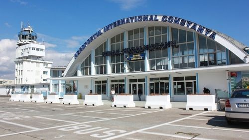 Turismul de pe litoral, blocat la sol: Aeroportul Internațional „Mihail Kogălniceanu”, nu are legături interne / Directorul aeroportului: ”Brașovul a ajuns la pasagerul cu numărul 500.000. Noi nu am făcut niciun fel de demers”