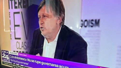 Crin Antonescu, atac dur la Nicolae Ciucă și conducerea partidului:  PNL este pândit de ridicol din cauza campaniei cu cartea. Ciucă nu se potrivește cu imaginea de scriitor și eseist / Cei patru din conducerea partidului sunt niste semidocți / Hellvig și Bolojan, variante de candidat performant
