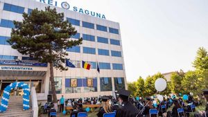Ministerul Educației: Studenții care urmează simultan studii de master și licență la aceeași facultate, la Universitatea Andrei Șaguna din Constanța, respectă condițiile din Legea educației / Riposta profesorului care a semnalat cazul: Erori “de nepermis” în constatările ministerului