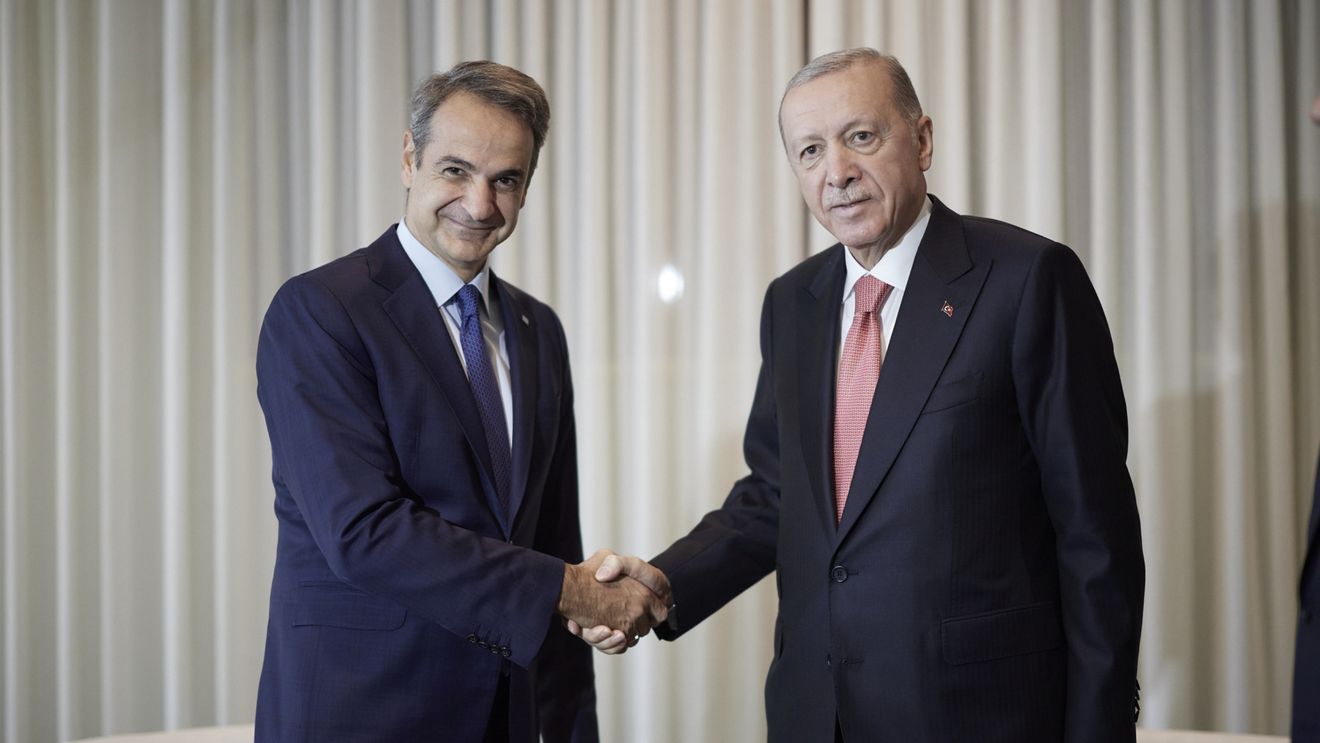 Mitsotakis și Erdogan s-au întâlnit pentru a șasea oară într-un an, dar diferențele dintre Grecia și Turcia rămân în continuare importante