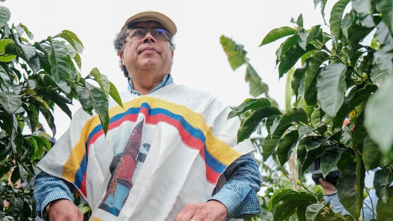 Președintele Columbiei despre cocaină: "Nu este mai rea decât whisky-ul" / ”Cocaina este ilegală pentru că este produsă în America Latină”