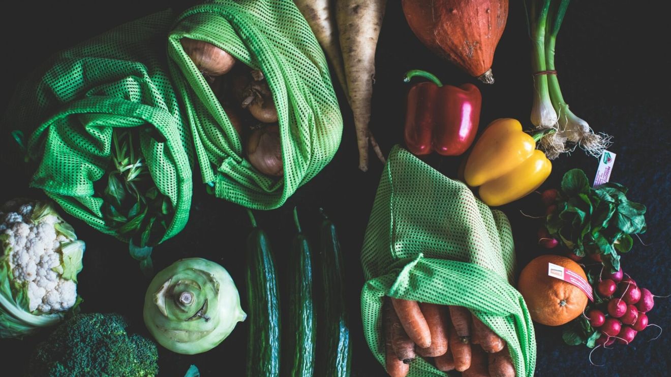 Ministrul german al Agriculturii cere legalizarea „bin-diving”, practica de recuperare a alimentelor aruncate de supermarketuri în timp ce sunt încă comestibile, pentru reducerea risipei