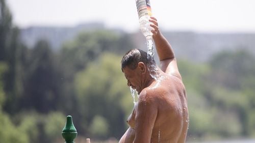 Vreme extremă în București în această săptămână: caniculă cu 36 de grade, dar și vijelii